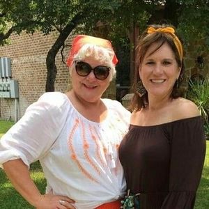 Meet your Posher, Suzanne